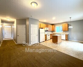 4299 SE Averi Ct in Hillsboro, OR - Building Photo - Building Photo