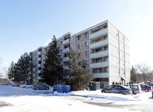 The Sprucedales in Guelph, ON - Building Photo - Building Photo