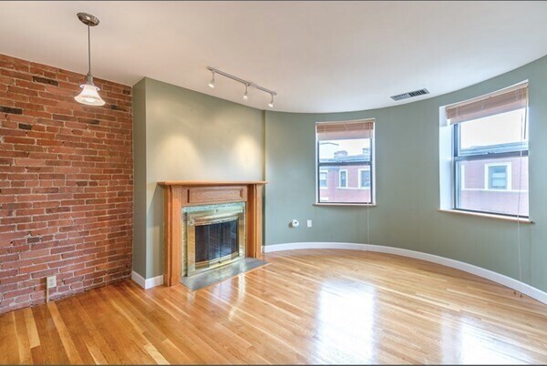 96 Gainsborough St in Boston, MA - Building Photo