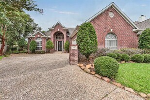 16 Kelliwood Ct Cir in Katy, TX - Building Photo