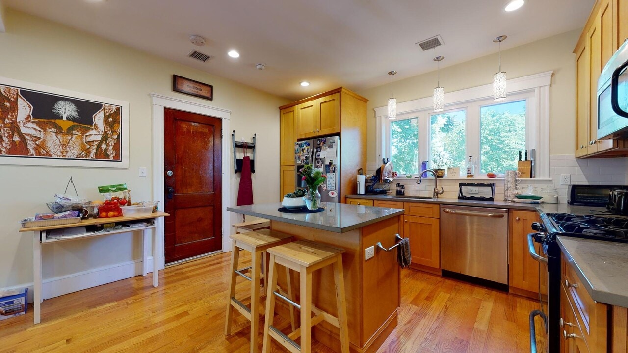 71 Williams St in Boston, MA - Building Photo