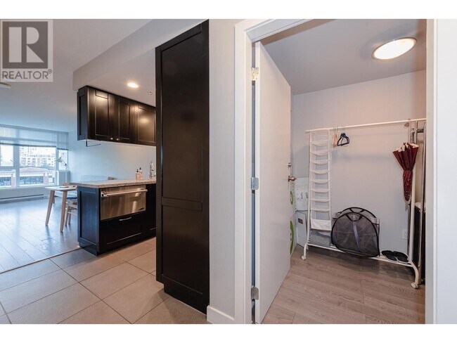property at 1133-1133 Homer St