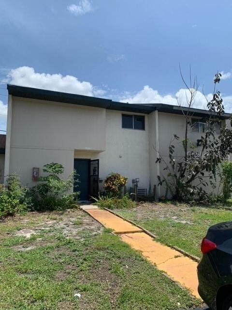 property at 1084 Longfellow Cir