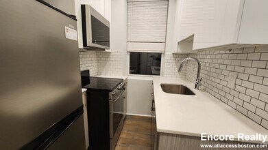 110 Park St, Unit 6 in Boston, MA - Building Photo - Building Photo