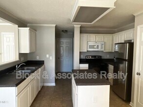 5500 Marthonna Way in Raleigh, NC - Building Photo - Building Photo