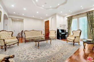 219 S Willaman Dr in Beverly Hills, CA - Building Photo - Building Photo