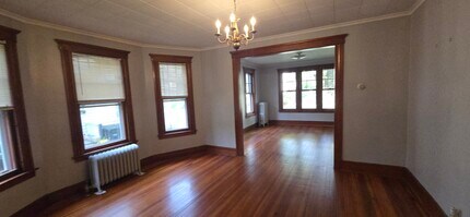 54 Hoffman St, Unit Floor floor in Torrington, CT - Building Photo - Building Photo