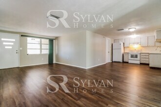 2536 Almond Dr in Holiday, FL - Building Photo - Building Photo