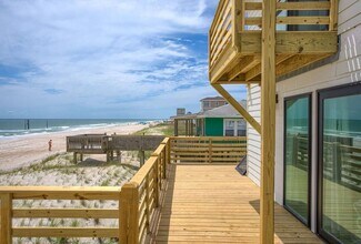 448 Ocean Dr in North Topsail Beach, NC - Building Photo - Building Photo