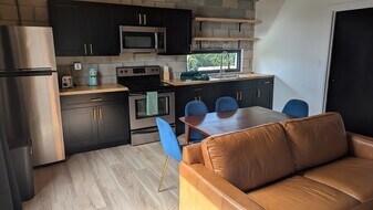 1335 Churchill Rd, Unit Casita 2 in Glen Ridge, FL - Building Photo