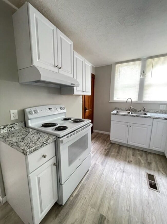 420-424 Cleveland Ave in Ashland, OH - Building Photo - Building Photo