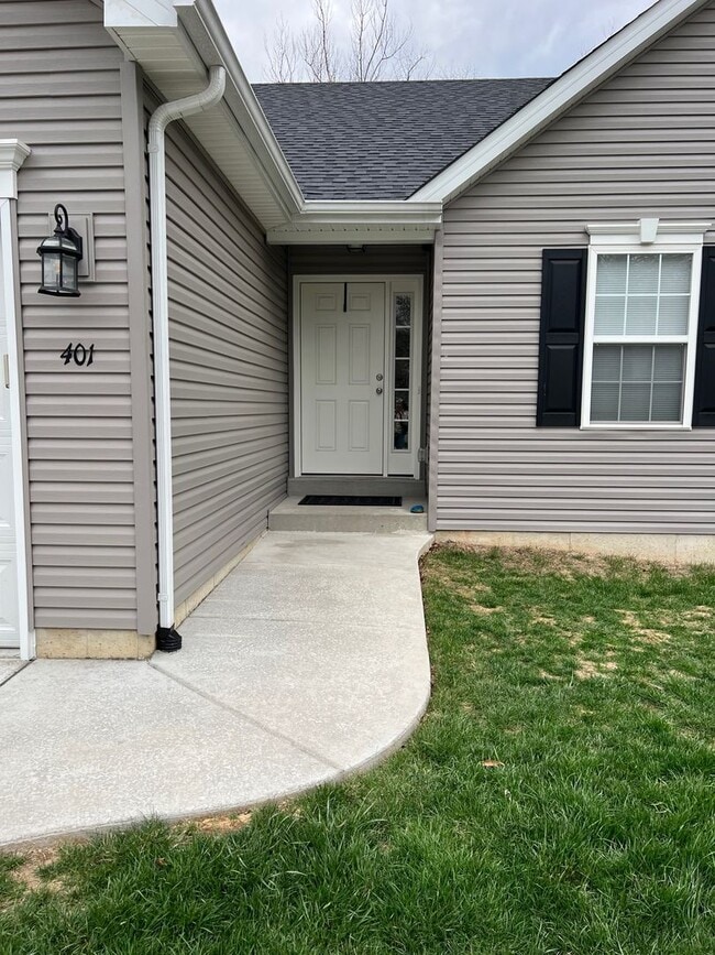 401 Spring Valley Run in Festus, MO - Building Photo - Building Photo