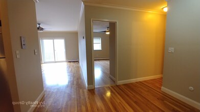 48 Coffey St-Unit -5D in Boston, MA - Foto de edificio - Building Photo