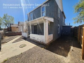 1221 E Abriendo Ave in Pueblo, CO - Building Photo