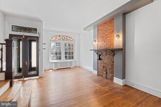 333 E Union St in Burlington, NJ - Building Photo - Building Photo