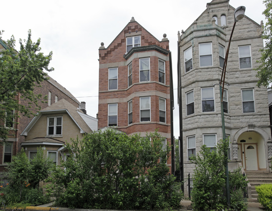 1832 N Wood St in Chicago, IL - Foto de edificio