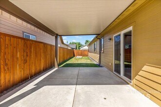 7587 Froman Ave in Garden City, ID - Building Photo - Building Photo