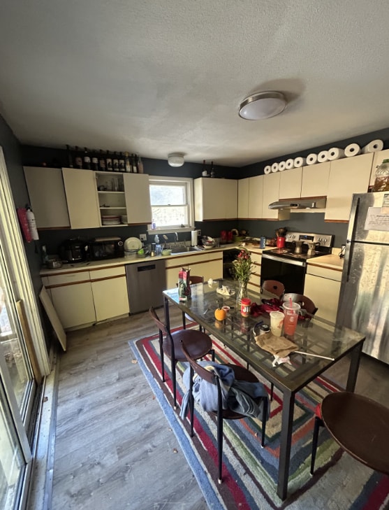 110 Logtown Rd in Amherst, MA - Building Photo - Building Photo