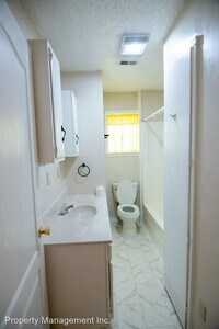 317 Delaware St - 16