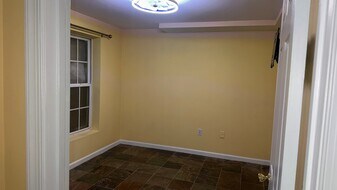 6312 Hot Spring Ln in Fredericksburg, VA - Building Photo