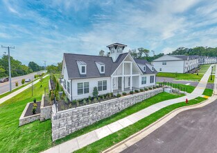 Residences at Hardin Valley in Knoxville, TN - Foto de edificio - Building Photo