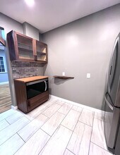 3547 E Green St, Unit A in Pasadena, CA - Foto de edificio - Building Photo