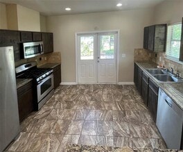 3225 Hurley St in Houston, TX - Building Photo - Building Photo