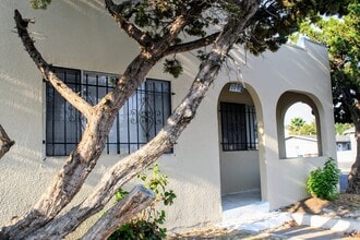 1002 W 4th St in Antioch, CA - Building Photo - Building Photo