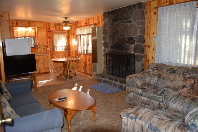 237 E White Mountain Blvd in Pinetop, AZ - Building Photo - Building Photo