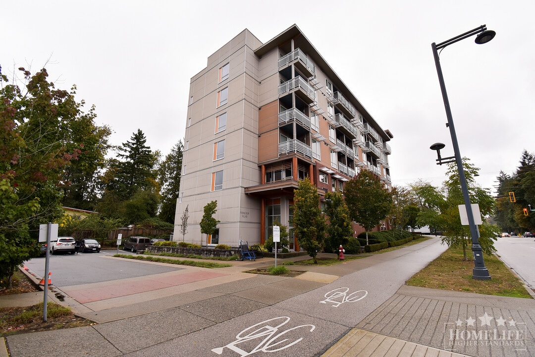 13969-13100 100 Ave in Surrey, BC - Building Photo