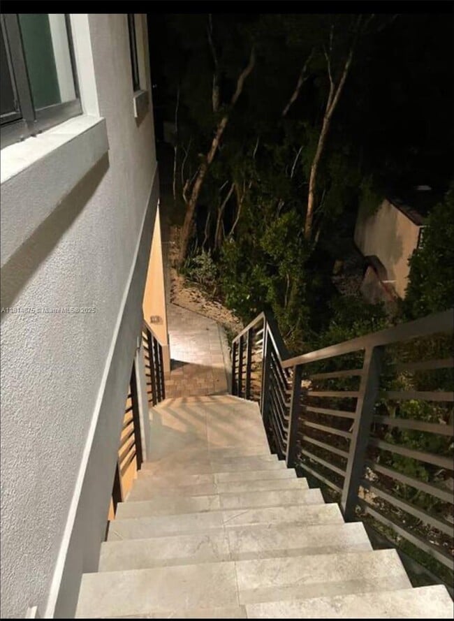 12 Coral Dr in Key Largo, FL - Building Photo - Building Photo