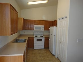 8953 E Capri Ave in Mesa, AZ - Building Photo - Building Photo