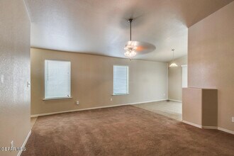 7048 Copper Town Dr in El Paso, TX - Building Photo - Building Photo