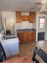 23 Lawton St in Pawtucket, RI - Building Photo - Building Photo