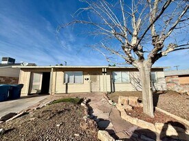 6508 Evergreen Ave in Las Vegas, NV - Building Photo