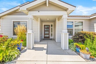 4322 Goldstream Ln in Pasco, WA - Building Photo - Building Photo