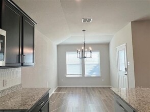 3333 Brosnan Rd in Lorena, TX - Building Photo - Building Photo