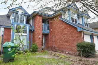 3114 Hollow Creek Ct in Houston, TX - Building Photo - Building Photo