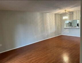 9232 NW 1st St, Unit Pine Lake in Pembroke Pines, FL - Building Photo - Building Photo