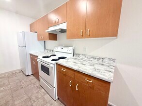 2205 Palisade Ave in Modesto, CA - Building Photo - Building Photo