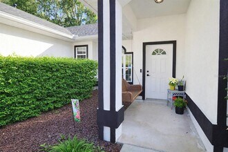 14271 NW 10th Rd in Newberry, FL - Building Photo - Building Photo