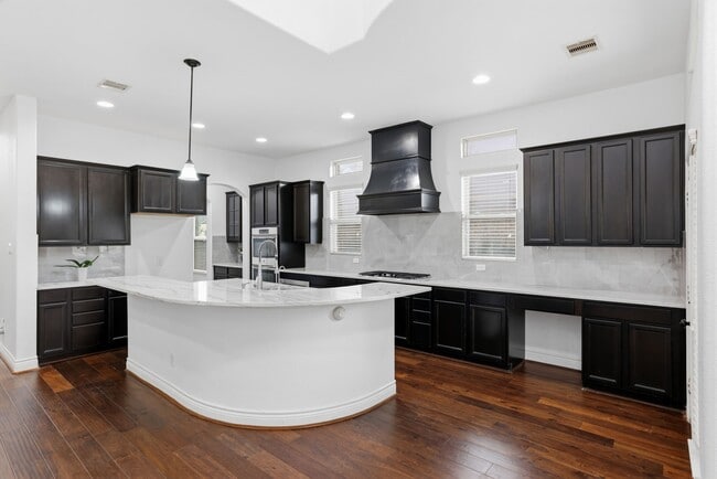 property at 135 Deerfield Meadow Dr