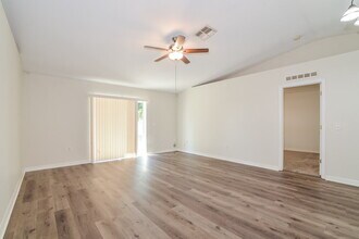 4870 Preserve Blvd in St. Cloud, FL - Building Photo - Building Photo
