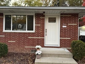 22 Ansel Ave in Akron, OH - Building Photo