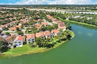 4908 SW 151st Ave in Davie, FL - Building Photo - Building Photo