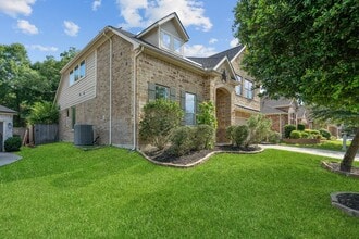 3544 Woods Estates Dr in Conroe, TX - Foto de edificio - Building Photo