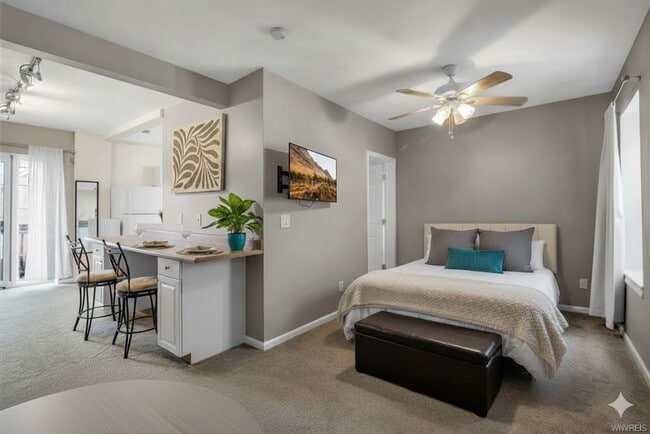 125 Whitney Pl, Unit 1