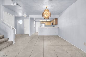 6250 NV-592 in Las Vegas, NV - Building Photo - Building Photo