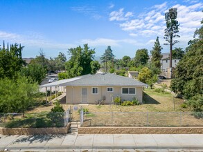 12193-12197 1st in Yucaipa, CA - Building Photo - Building Photo