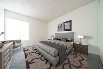 1440 Oak Dr in Vista, CA - Building Photo - Building Photo